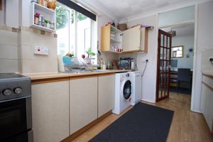 Kitchen- click for photo gallery